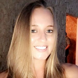 Meet your Posher, Lesslie